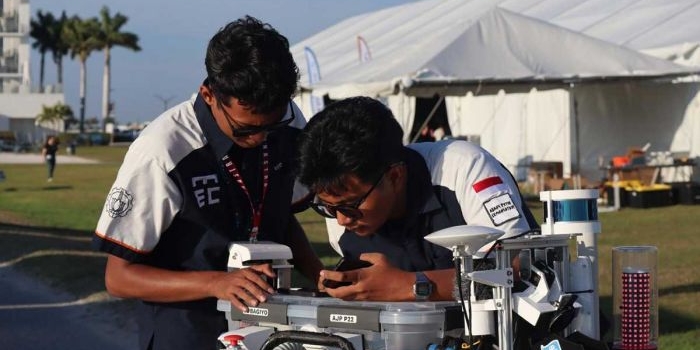 barunastra-its-raih-grand-champion-roboboat-2026-di-as