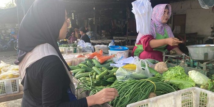 daftar-harga-sembako-surabaya-kamis-26-juni-2025-bawang-merah-rp39-500kg-cabai-rawit-rp55-500kg