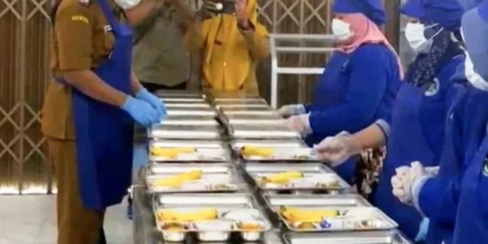 mbg-pascalebaran-dimulai-31-maret-sekolah-di-sampang-bisa-ajukan-menu-prasmanan-untuk-halalbihalal