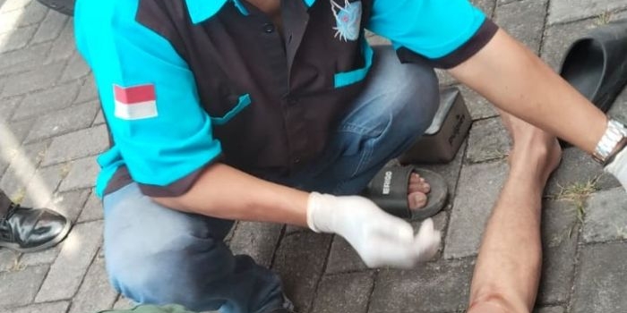 wanita-berprofesi-guru-di-sidoarjo-terlibat-laka-dengan-pemotor-hingga-dilarikan-ke-rs