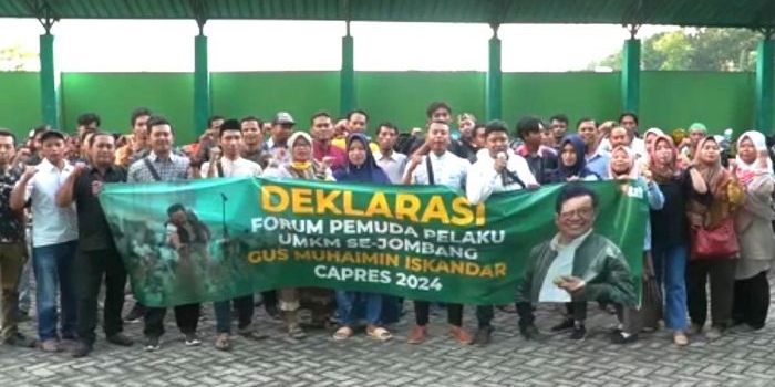 Puluhan pelaku UMKM Jombang saat deklarasi dukungan untuk Muhaimin Iskandar sebagai Capres 2024.