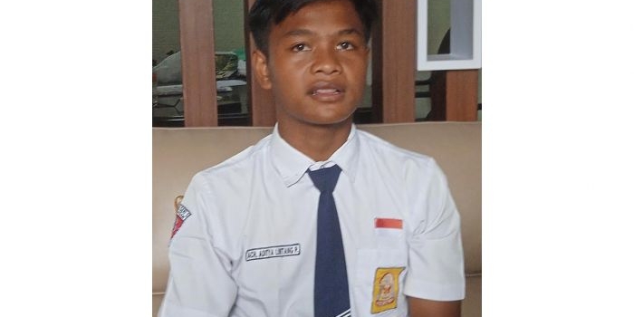 Aditya Lintang Permana, Siswa SMP Negeri 1 Lamongan yang dinobatkan sebagai striker terbaik dalam kompetisi Gala Siswa Indonesia (GSI).