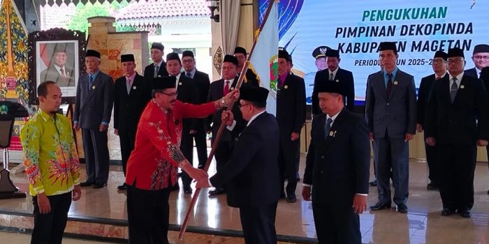 Pengukuhan pengurus Dewan Koperasi Indonesia Daerah (Dekopinda) Kabupaten Magetan masa bakti 2025–2030. Foto: ANTON/HB