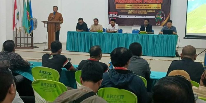 Sosialisasi pilkada serentak 2024 yang digelar KPU Jatim bersama PPI Sidoarjo, Rabu (18/9/2024) malam. Foto: Ist.