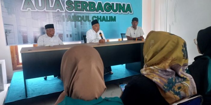 kiai-asep-tegaskan-pp-amanatul-ummah-tak-ada-kaitan-dengan-dugaan-koperasi-tambang-ilegal-di-ngoro