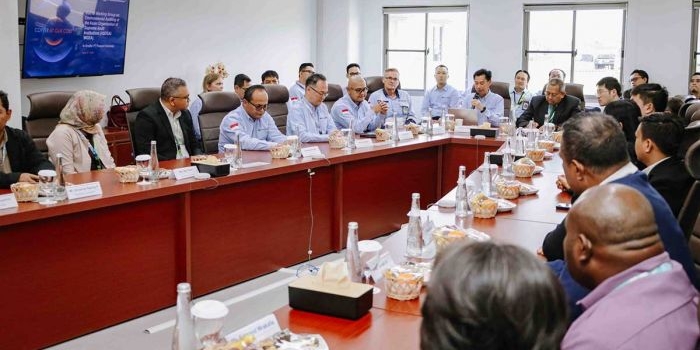 Wakil Presdir PTFI, Jenpino Ngabdi, menyampaikan operasional pertambangan terintegrasi dari hulu hingga hilir, yang mencakup kegiatan penambangan, pengolahan, hingga pemurnian di smelter. Foto: Ist