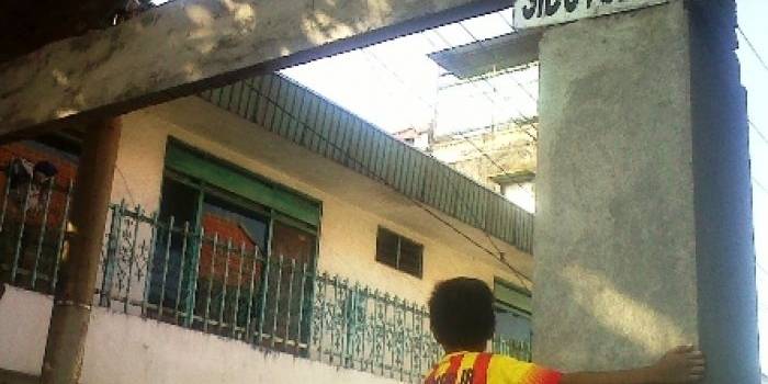 ?rumah kontrakan yang cukup sederhana di lantai dua. Di tempat ini, rencananya anggota ISIS akan tinggal. Foto:rusmiyanto/BANGSAONLINE