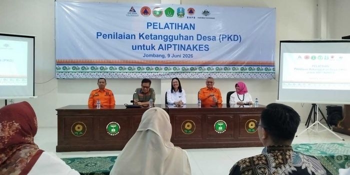 Pelatihan Penilaian Ketangguhan Desa untuk AIPTINAKES di Stikes Pemkab Jombang.