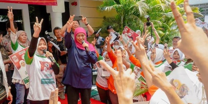 direksi-dan-karyawan-sekar-laut-sidoarjo-kompak-dukung-khofifah-disebut-cagub-paling-ngayomi