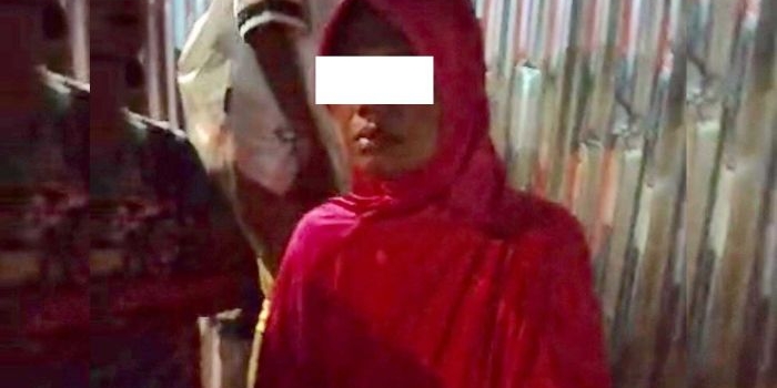 Sumiarti, warga Buduran Sidoarjo, yang diserahkan ke Polsek Wonokromo, karena diduga hendak menculik anak.