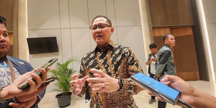 Kepala Dindik Jatim ketika memberi keterangan ke awak media.