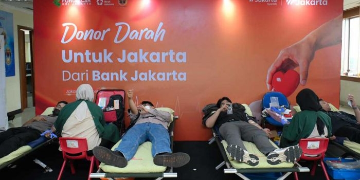 bersama-pwi-jaya-dan-pmi-bank-jakarta-gelar-donor-darah-di-peringatan-hut-ke-65