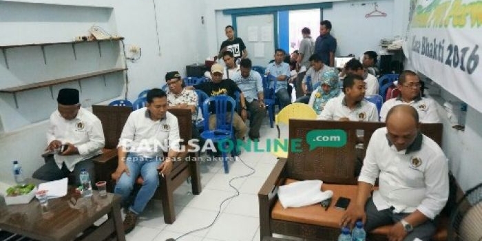 Suasana konferensi PWI Perwakilan Jombang sebelum ditinggal sebagian besar anggotanya. foto: RONY SUHARTOMO/ BANGSAONLINE