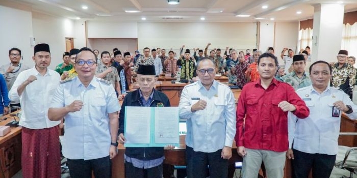 pemkab-gresik-teken-nphd-bersama-34-lembaga-keagamaan-dan-ormas