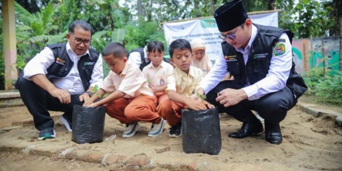 bupati-trenggalek-dukung-program-swasembada-pangan-berbasis-sekolah