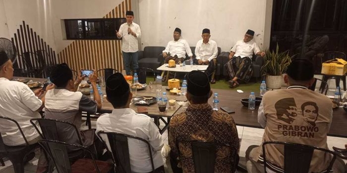 Gus Barra saat memberikan sambutan di hadapan para petinggi Partai Gerindra. Foto: ROCHMAT SAIFUL ARIS/ BANGSAONLINE