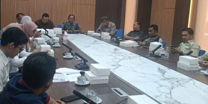 dprd-kabupaten-mojokerto-jadwalkan-ulang-hearing-dugaan-limbah-b3-perusahaan-di-ketemasdungus