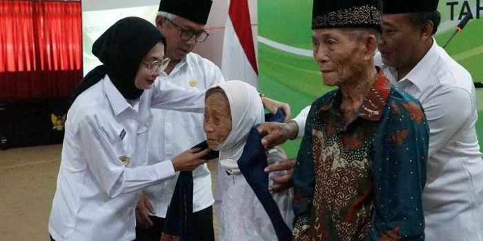wali-kota-kediri-lepas-240-jemaah-calon-haji