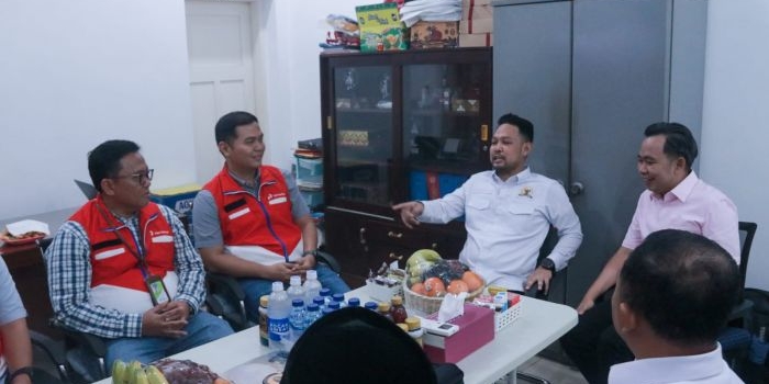 atasi-krisis-bbm-bupati-jember-dan-dpr-ri-dorong-skema-distribusi-lewat-jalur-kereta-api