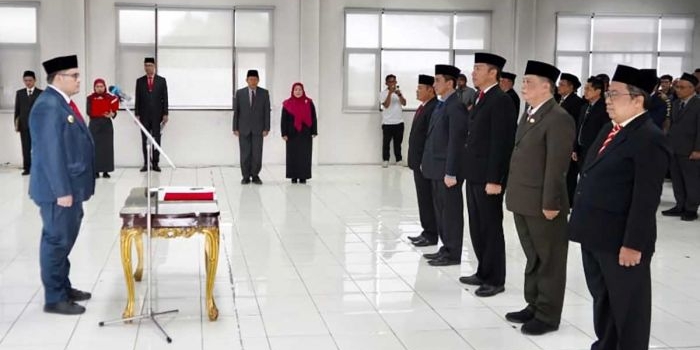 isi-kekosongan-kepala-dinas-bupati-kediri-lantik-5-pejabat-baru
