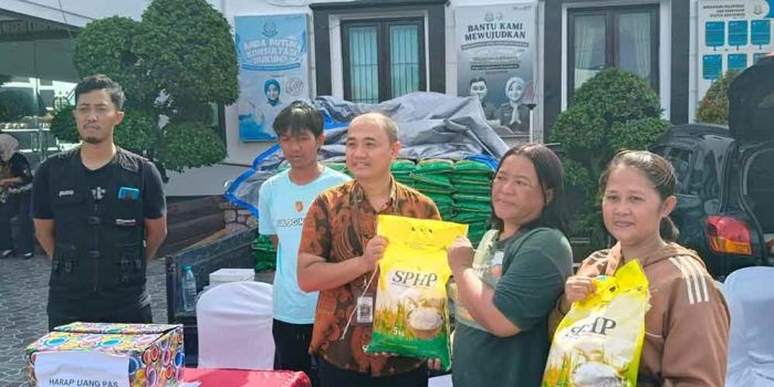 antisipasi-lonjakan-harga-pangan-kejari-kabupaten-kediri-gelar-gpm-di-halaman-kantor