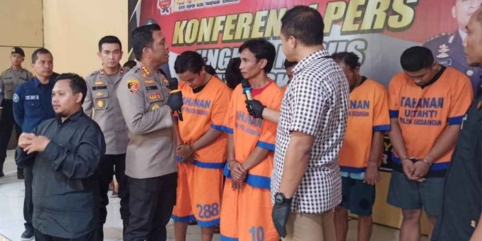 Konferensi pers terkait curas, curat, dan curanmor di Mapolresta Sidoarjo.