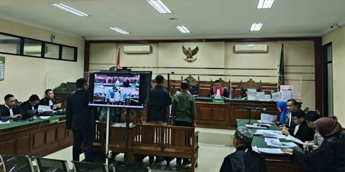 Sidang kasus pemotongan insentif ASN di BPPD Sidoarjo.