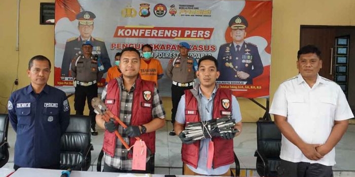polisi-di-sidoarjo-ungkap-kasus-maling-kabel-listrik