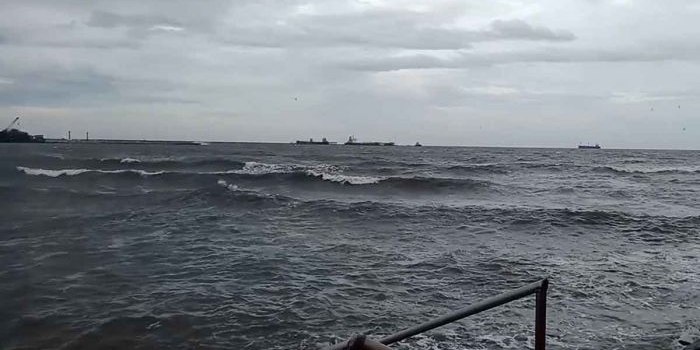 bmkg-peringatkan-gelombang-tinggi-di-perairan-sumatra-utara