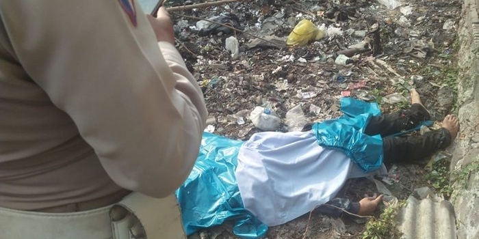 Jenazah korban masih di TKP.