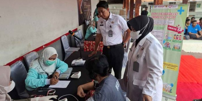peringati-hut-perdana-kemenimipas-lapas-kediri-gelar-pengobatan-gratis-bagi-120-wbp