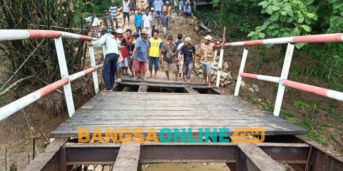 proyek-rekonstruksi-jembatan-di-daleman-sampang-jalan-di-tempat-masyarakat-mulai-khawatir