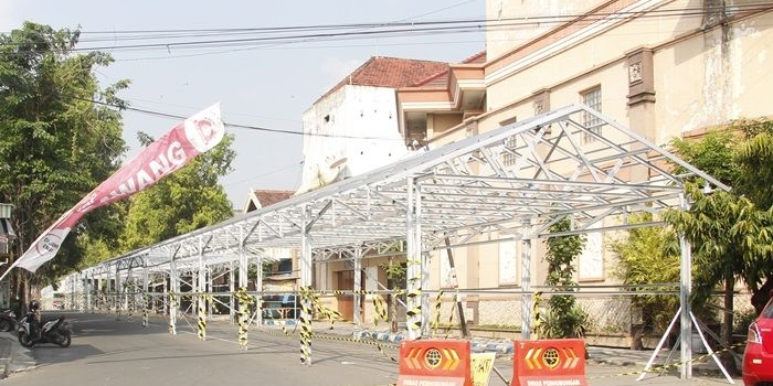 Kios-kios yang dipersiapkan untuk relokasi para pedagang di Pasar Besar Ngawi.