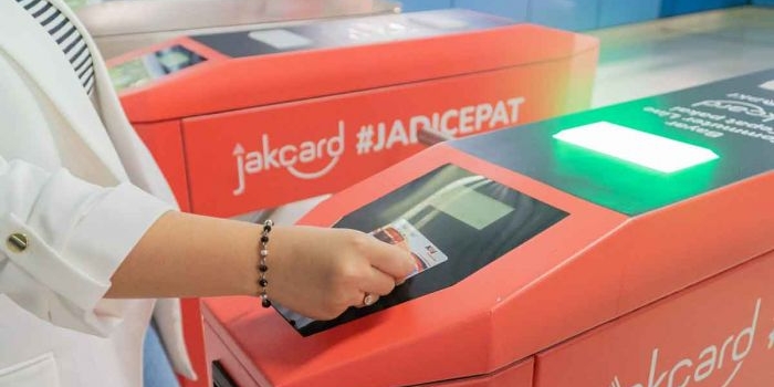 Pengguna JakCard Bank DKI.