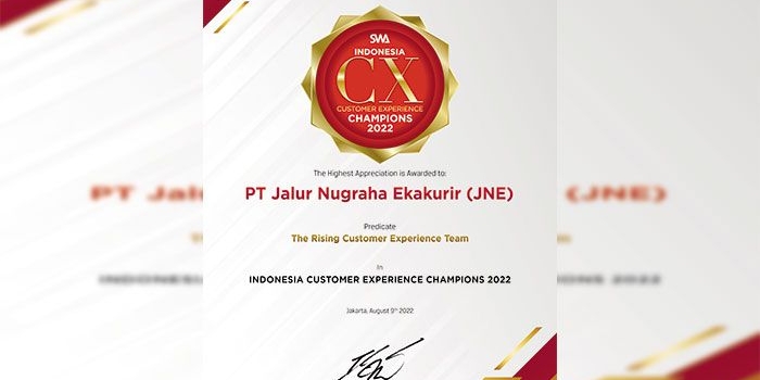 Salah satu penghargaan yang didapat JNE, yakni Sertifikat Indonesia Customer Experience Champions 2022.