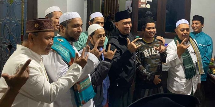 Calon Wali Kota Malang, Abah Anton, saat menyapa masyarakat.