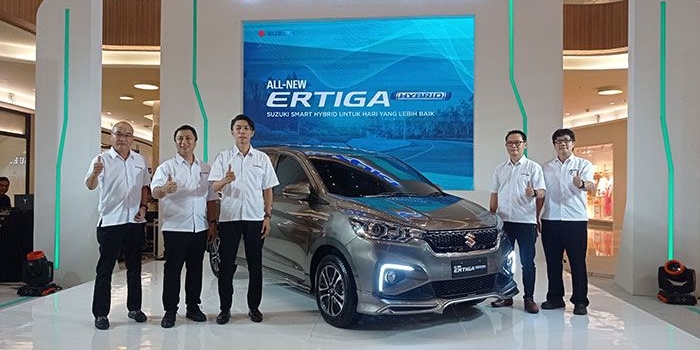 Suasana saat Launching All New Ertiga Hybrid di Pakuwon Mall, Surabaya.