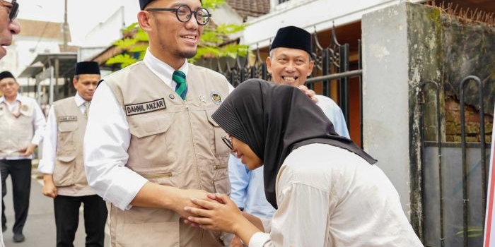 istri-wafat-saat-bertugas-haji-wamenhaj-datangi-keluarga-muhaimin-di-kota-malang