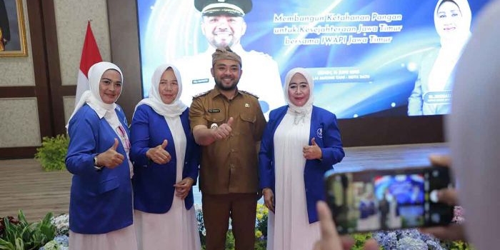 harapan-wakil-wali-kota-batu-saat-hadiri-rapat-pleno-iwapi-jatim-2025