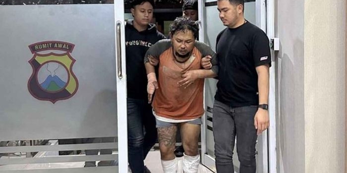 polisi-tembak-dua-kaki-pelaku-pembunuhan-ojol-wanita-di-kedamean-gresik