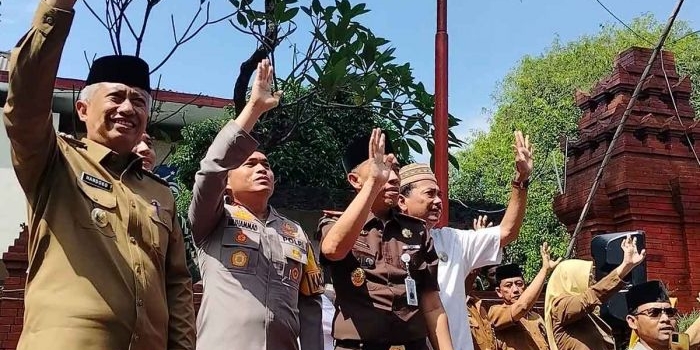 pj-bupati-nganjuk-lepas-keberangkatan-713-jamaah-calon-haji