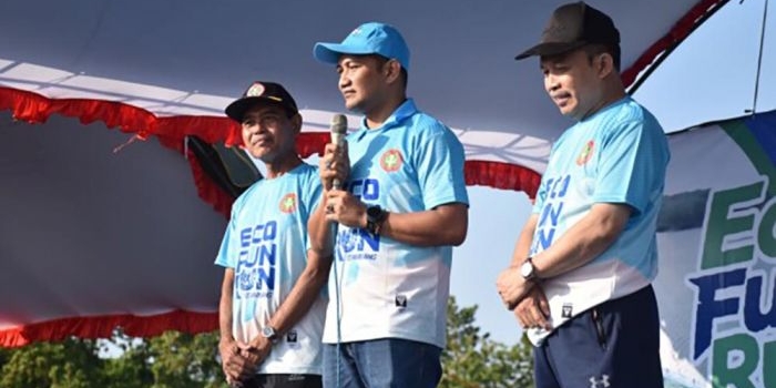 peringati-hardiknas-pgri-bojonegoro-gelar-eco-fun-run-di-bendungan-gongseng
