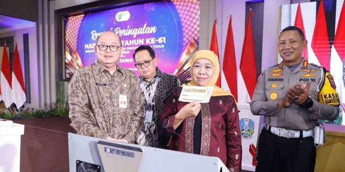 pemprov-jatim-berlakukan-pemutihan-pajak-kendaraan-gubernur-khofifah-ringankan-beban-masyarakat