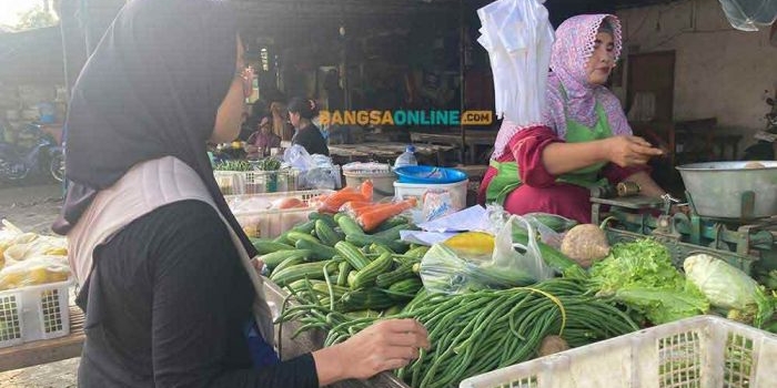 harga-sembako-surabaya-hari-ini-cabai-rawit-rp30-666kg-beras-medium-rp13-350kg