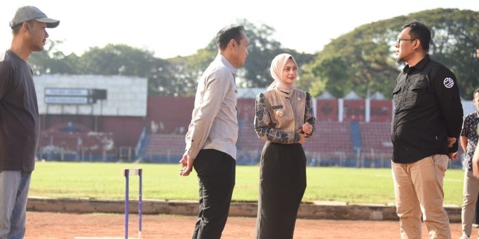 vinanda-tinjau-renovasi-stadion-brawijaya-upayakan-persik-tetap-berkandang-di-kota-kediri
