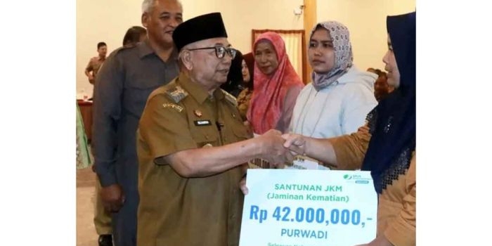 pemkab-blitar-hadirkan-program-aji-tani-untuk-perlindungan-petani