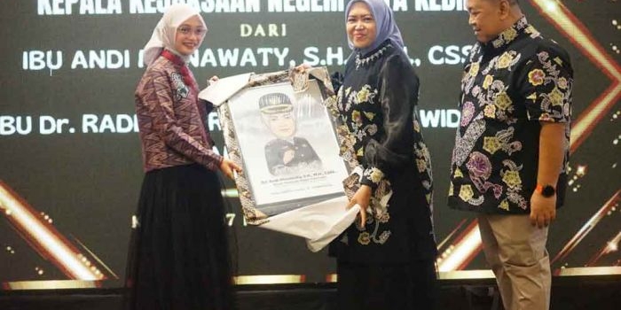 pisah-sambut-kajari-kota-kediri-mbak-wali-ucapkan-selamat-datang-dan-bertugas-untuk-pemimpin-baru