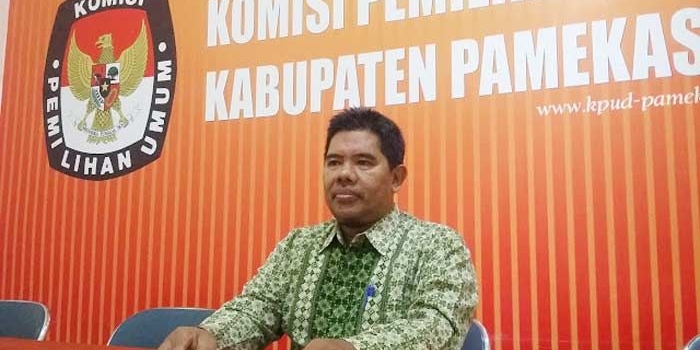  Ketua Komisi Pemilihan Umum (KPU) Kabupaten Pamekasan Moh. Hamzah.