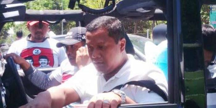 Calon incumbent Mustofa Kamal Pasa ketika kampanye blusukan deso di wilayah Sooko. (gunadhi/BANGSAONLINE)