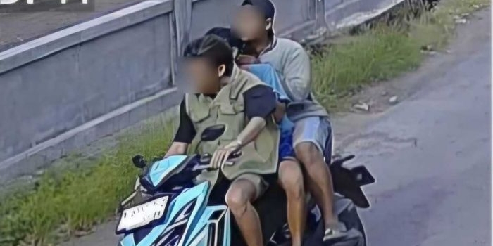 polisi-tangkap-2-pelaku-perampasan-kalung-emas-di-rejoso-pasuruan